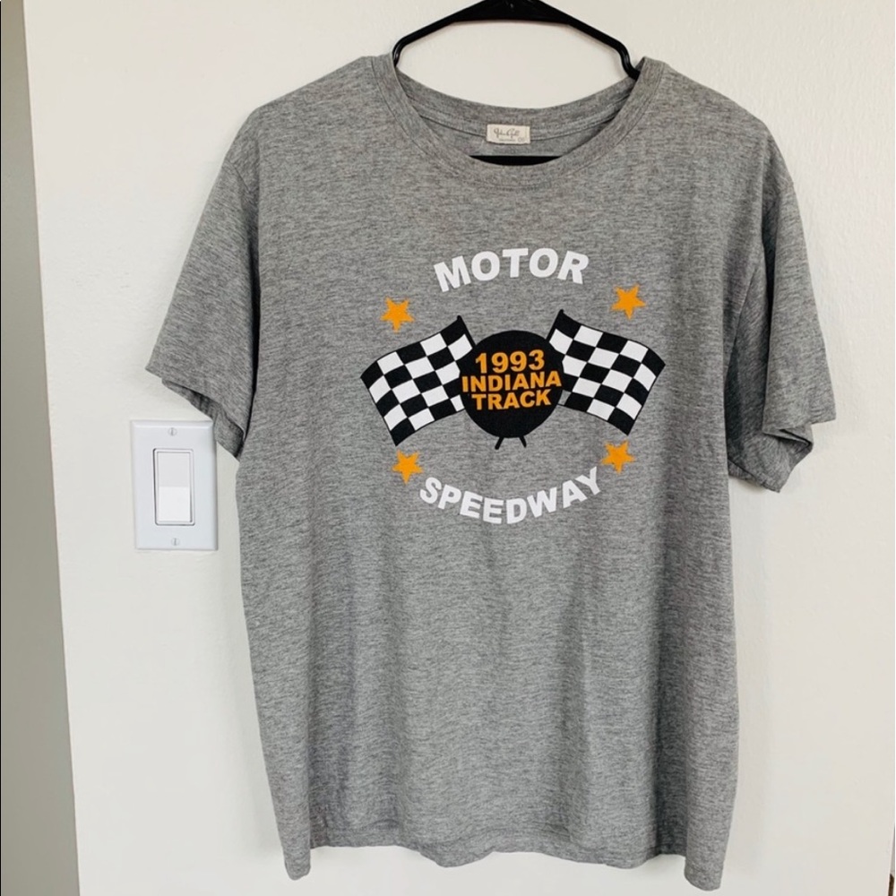 Brandy Melville graphic tee